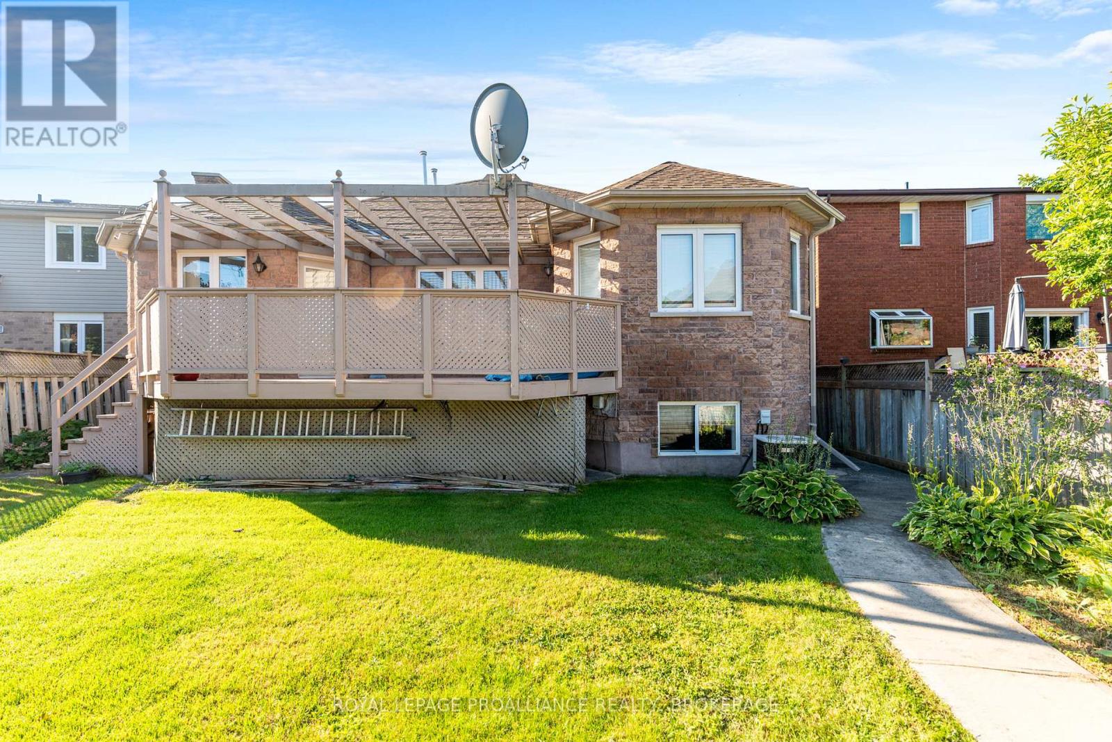 377 Briarwood Drive, Kingston, Ontario  K7M 7V2 - Photo 46 - X12435266