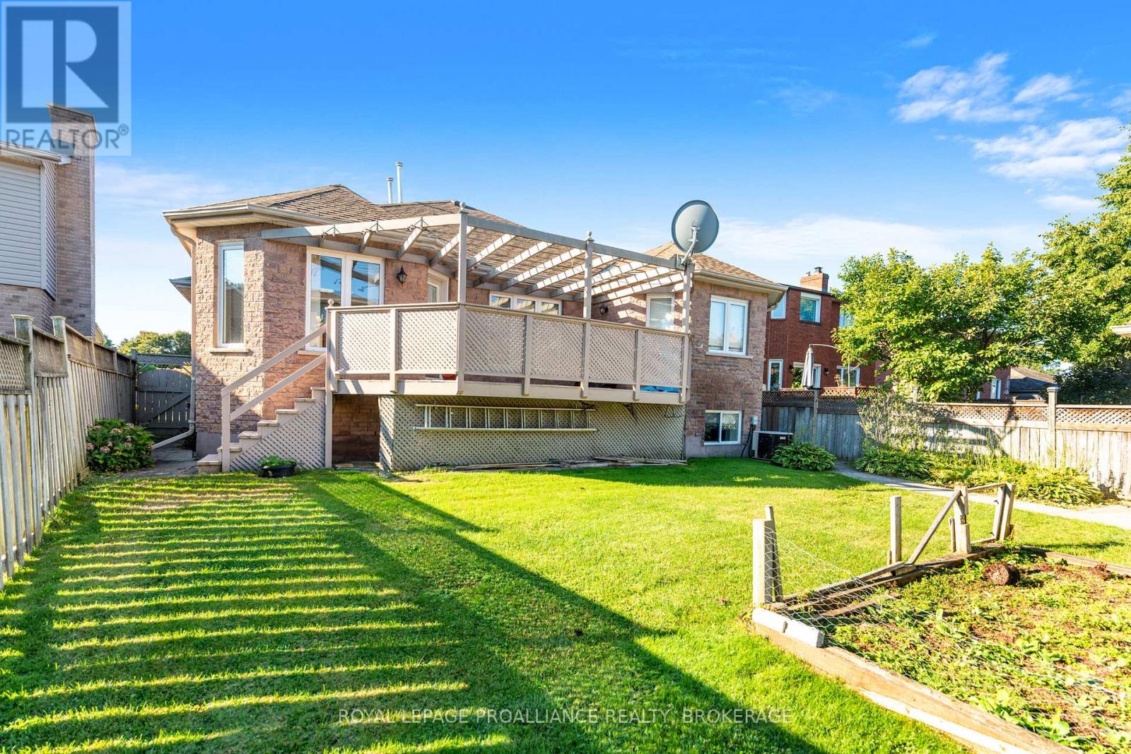 377 Briarwood Drive, Kingston, Ontario  K7M 7V2 - Photo 48 - X12435266