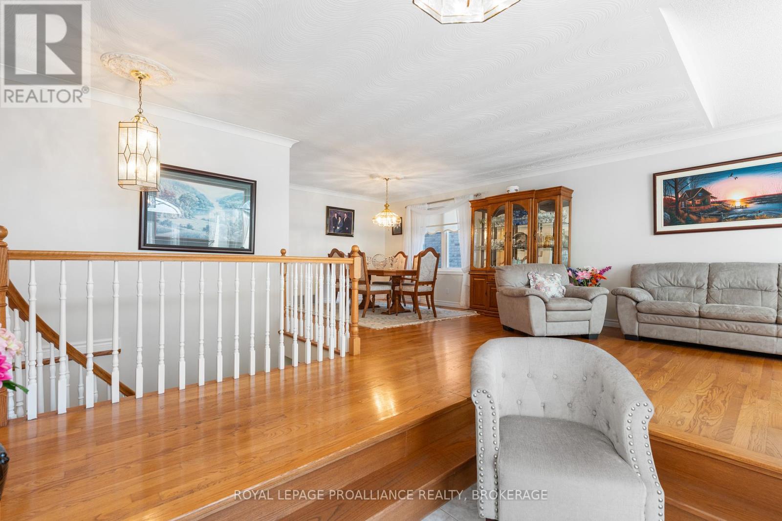 377 Briarwood Drive, Kingston, Ontario  K7M 7V2 - Photo 6 - X12435266