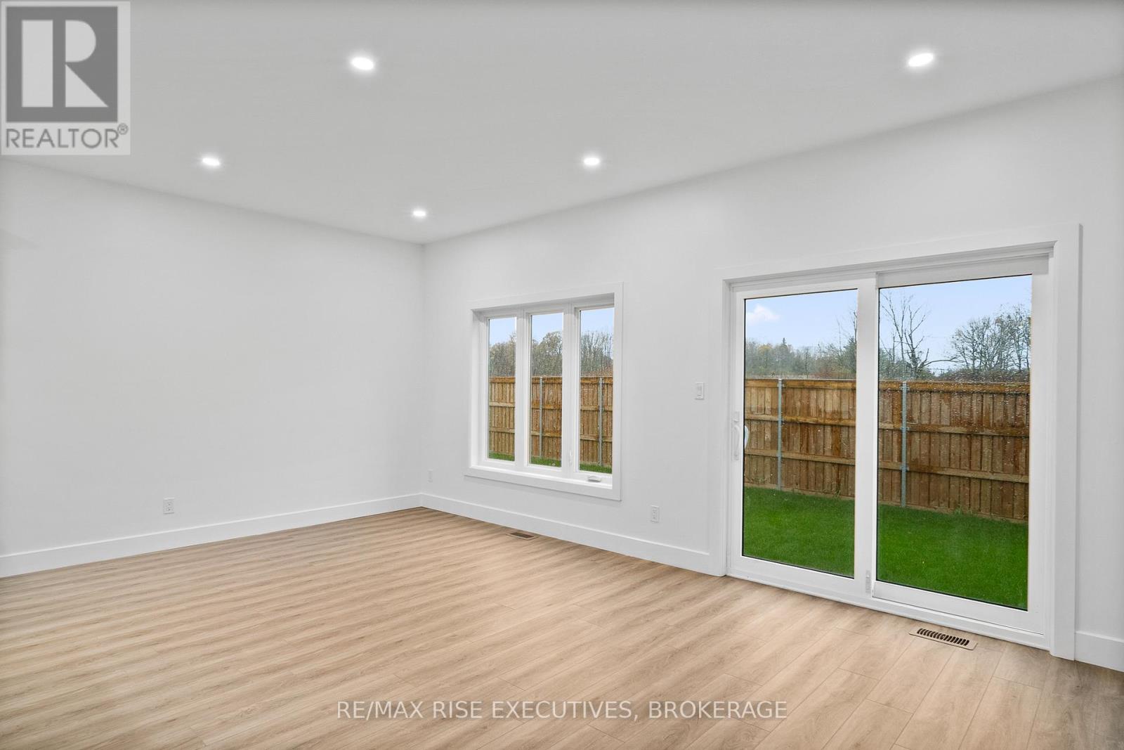 2703 Delmar Street, Kingston, Ontario K7P 0J1 - Photo 18 - X12436681