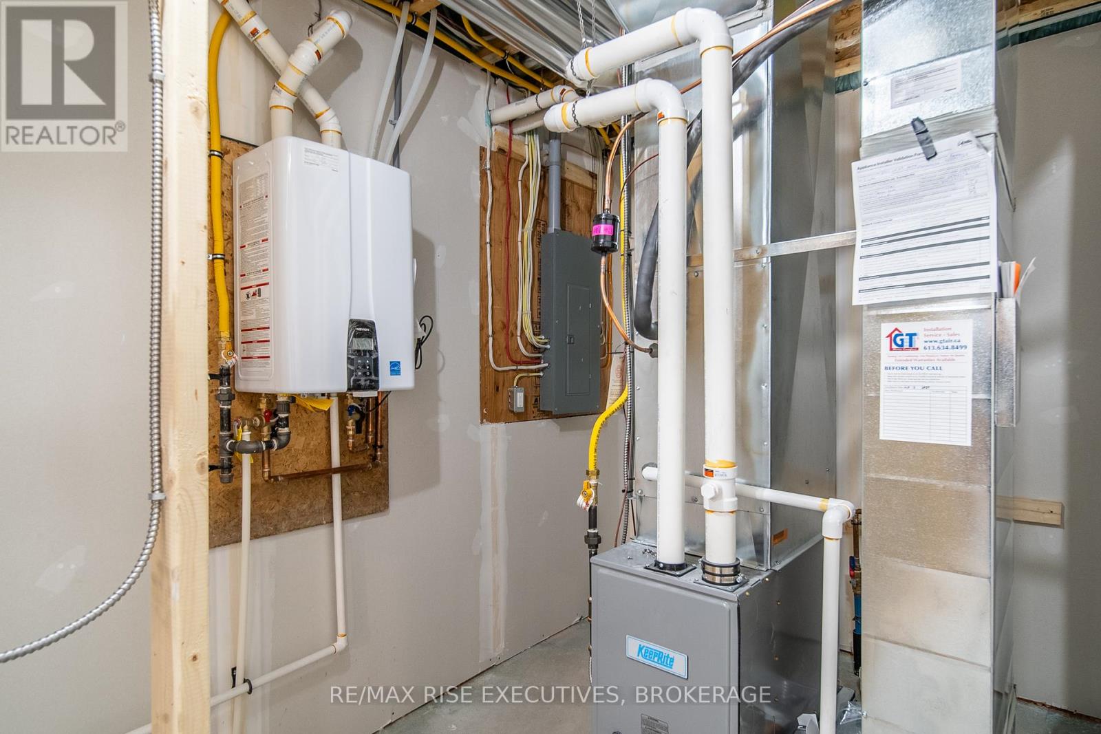 2703 Delmar Street, Kingston, Ontario K7P 0J1 - Photo 37 - X12436681