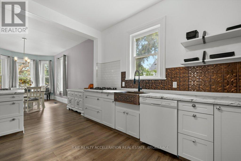 359 Thomas Street, Deseronto, Ontario K0K 1X0 - Photo 15 - X12438390