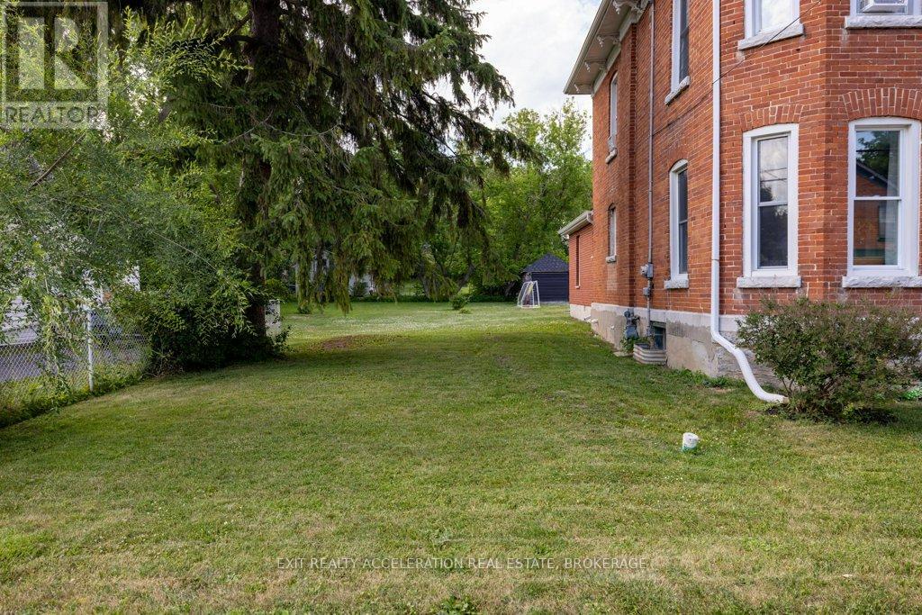 359 Thomas Street, Deseronto, Ontario K0K 1X0 - Photo 37 - X12438390
