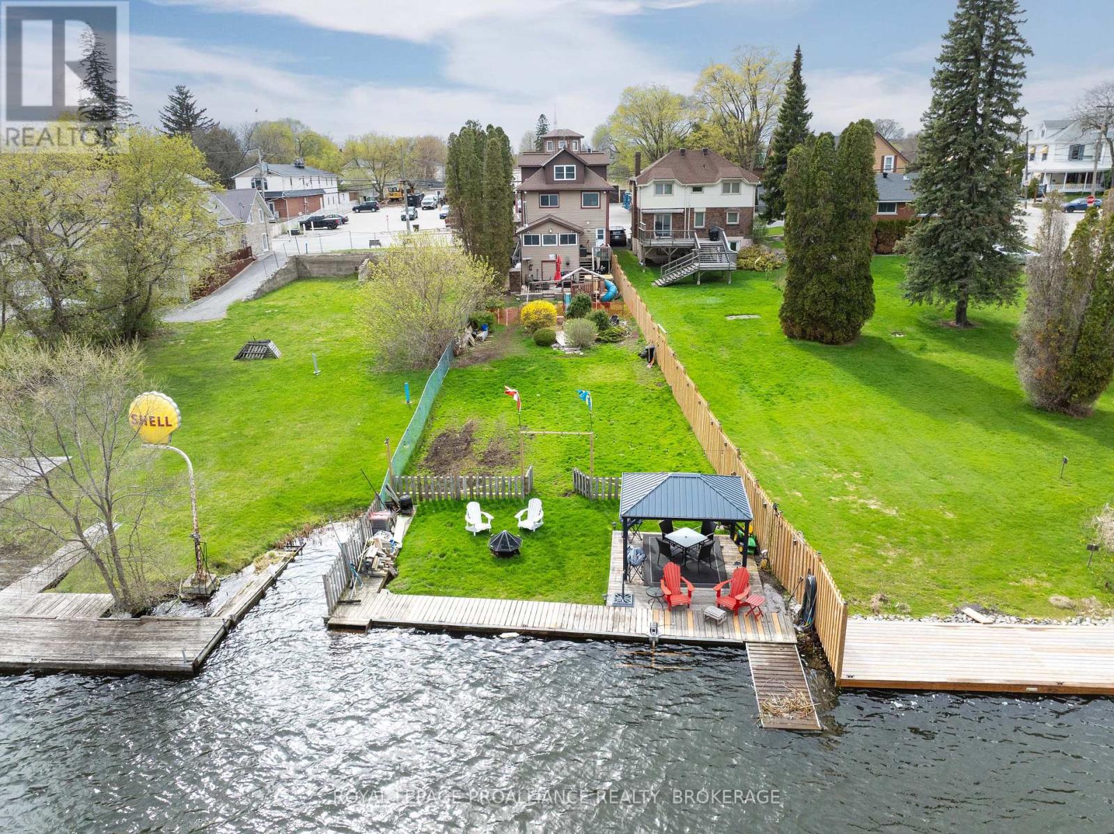 29 Main Street, Westport, Ontario K0G 1X0 - Photo 3 - X12439283