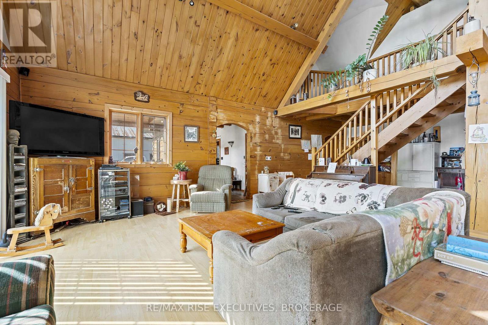 1758 Highway 15, Rideau Lakes, Ontario K0G 1E0 - Photo 6 - X12439561