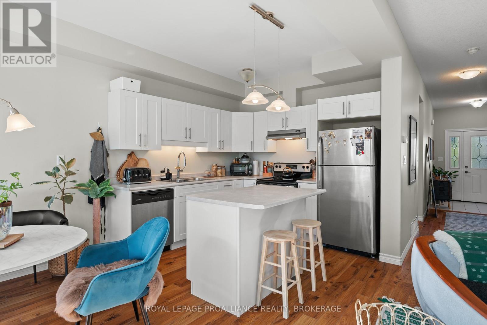 927 Blossom Street, Kingston, Ontario  K7P 0N2 - Photo 10 - X12439747