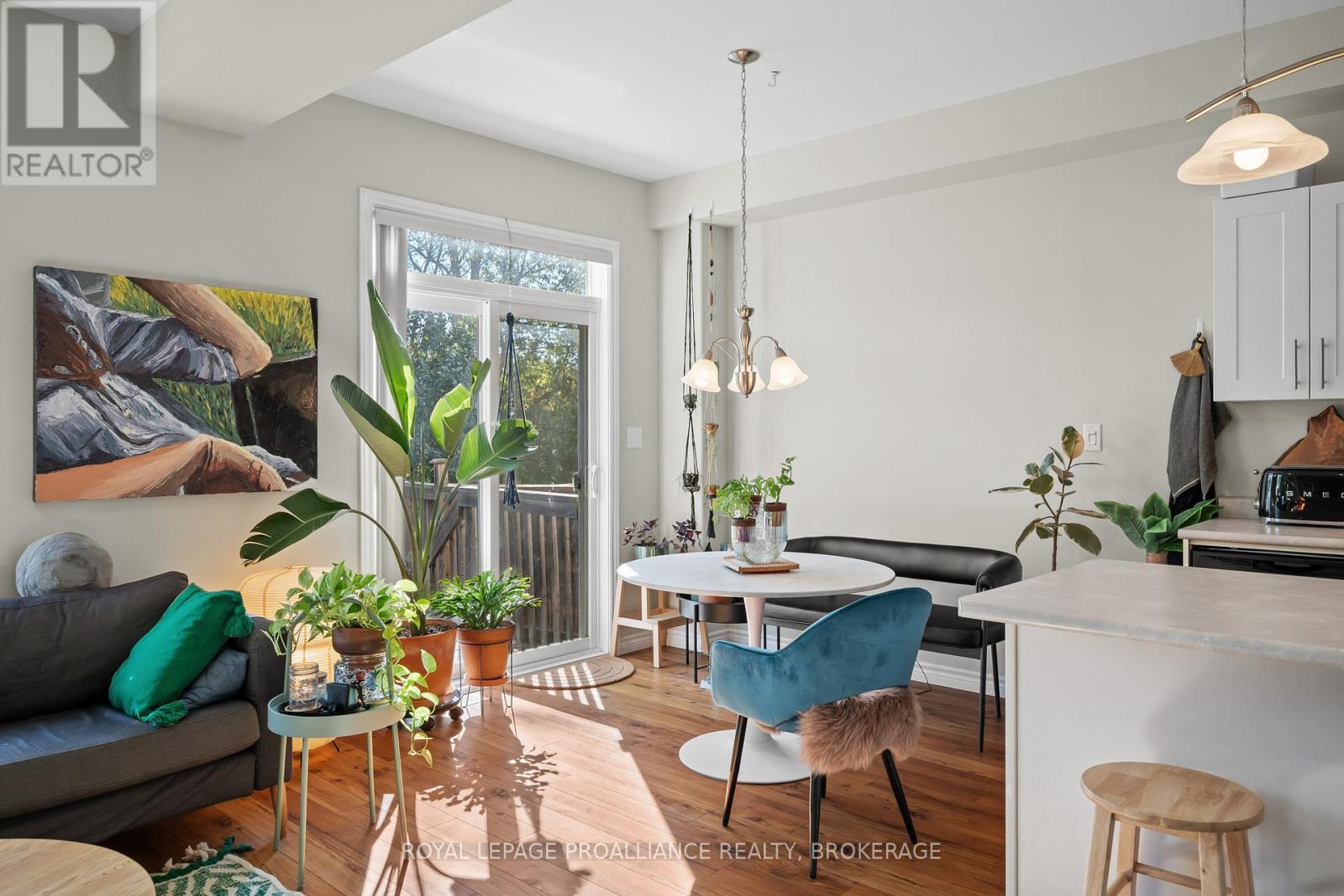 927 Blossom Street, Kingston, Ontario  K7P 0N2 - Photo 11 - X12439747