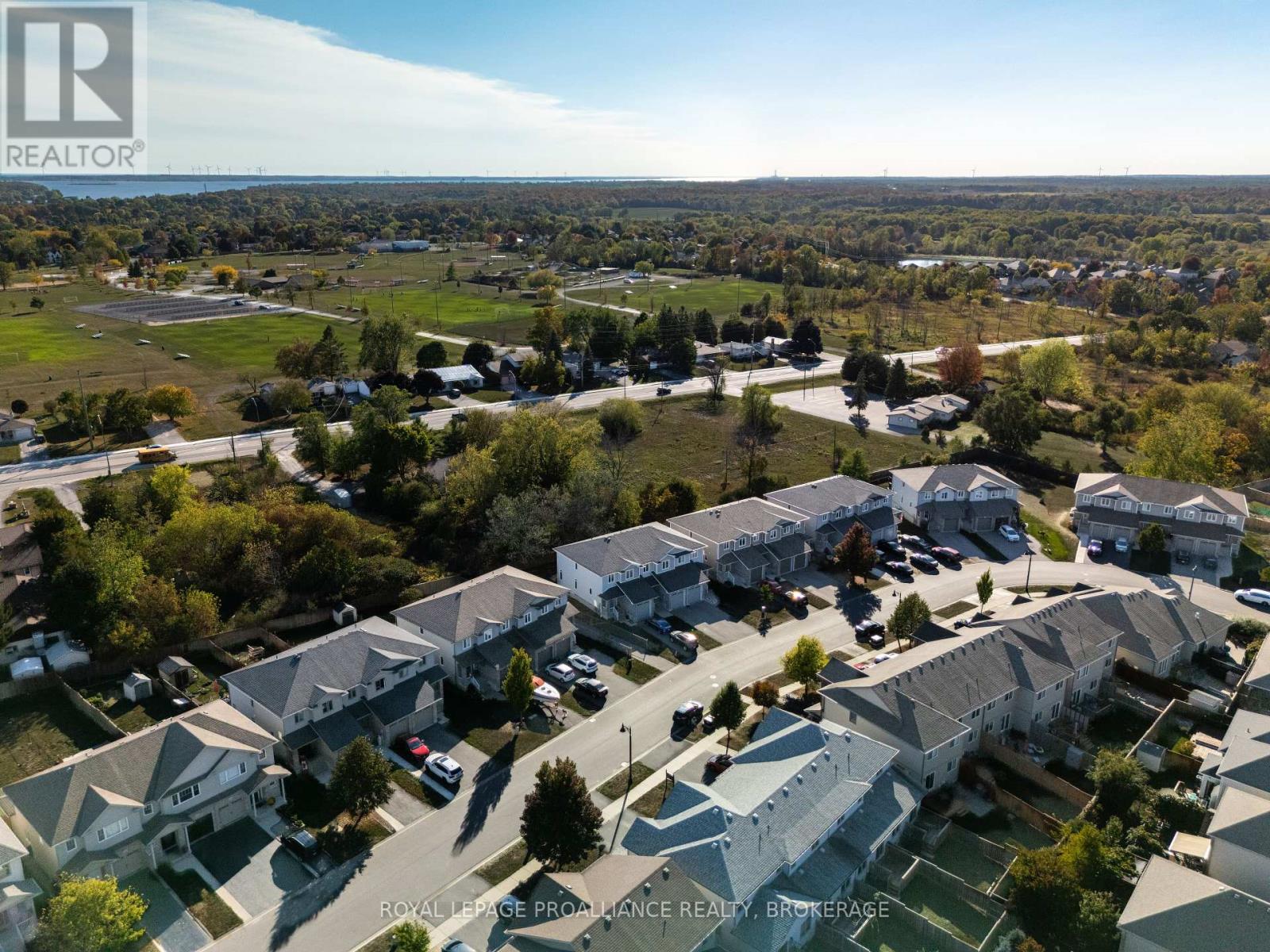 927 Blossom Street, Kingston, Ontario  K7P 0N2 - Photo 31 - X12439747