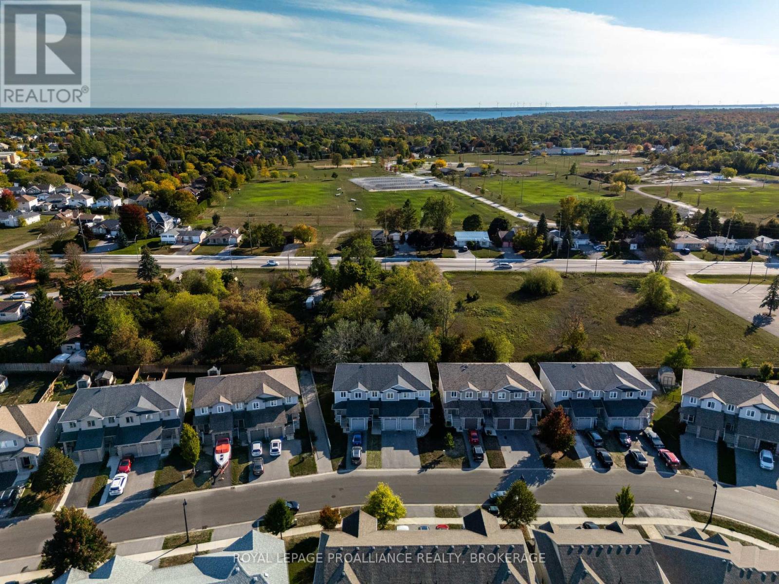 927 Blossom Street, Kingston, Ontario  K7P 0N2 - Photo 32 - X12439747