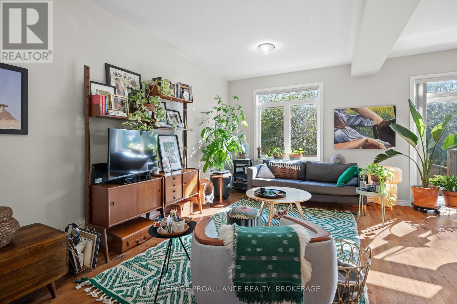 927 Blossom Street, Kingston, Ontario  K7P 0N2 - Photo 8 - X12439747