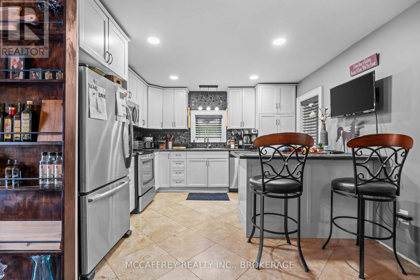 641 Enright Road, Tyendinaga, Ontario K0K 3A0 - Photo 14 - X12440252