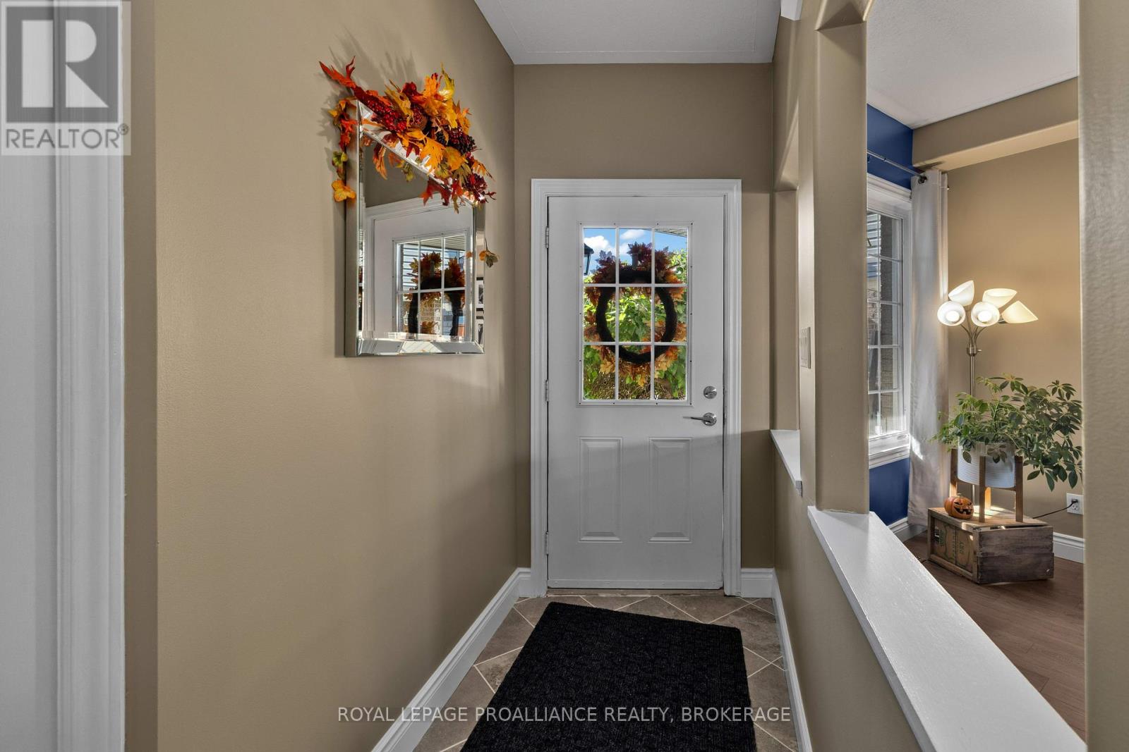 2153 Swanfield Street, Kingston, Ontario K7M 0A9 - Photo 6 - X12441360