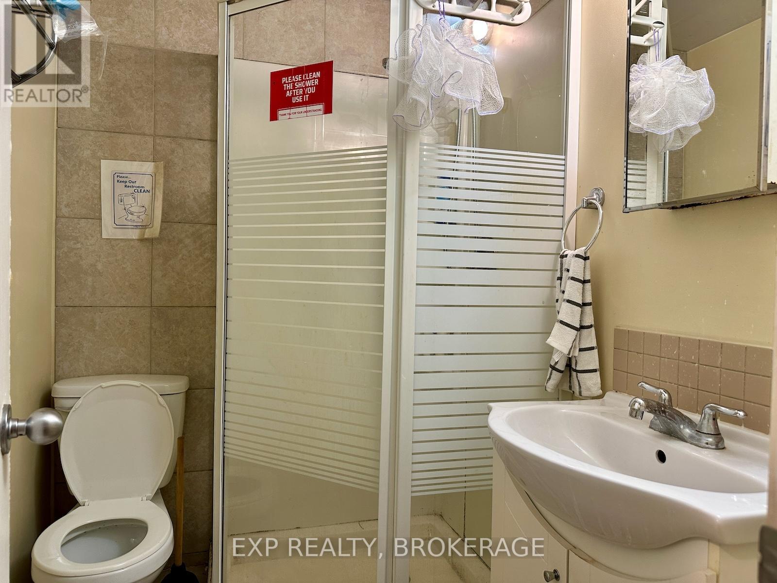 77 Cartwright Street, Kingston, Ontario K7M 1P6 - Photo 6 - X12442094