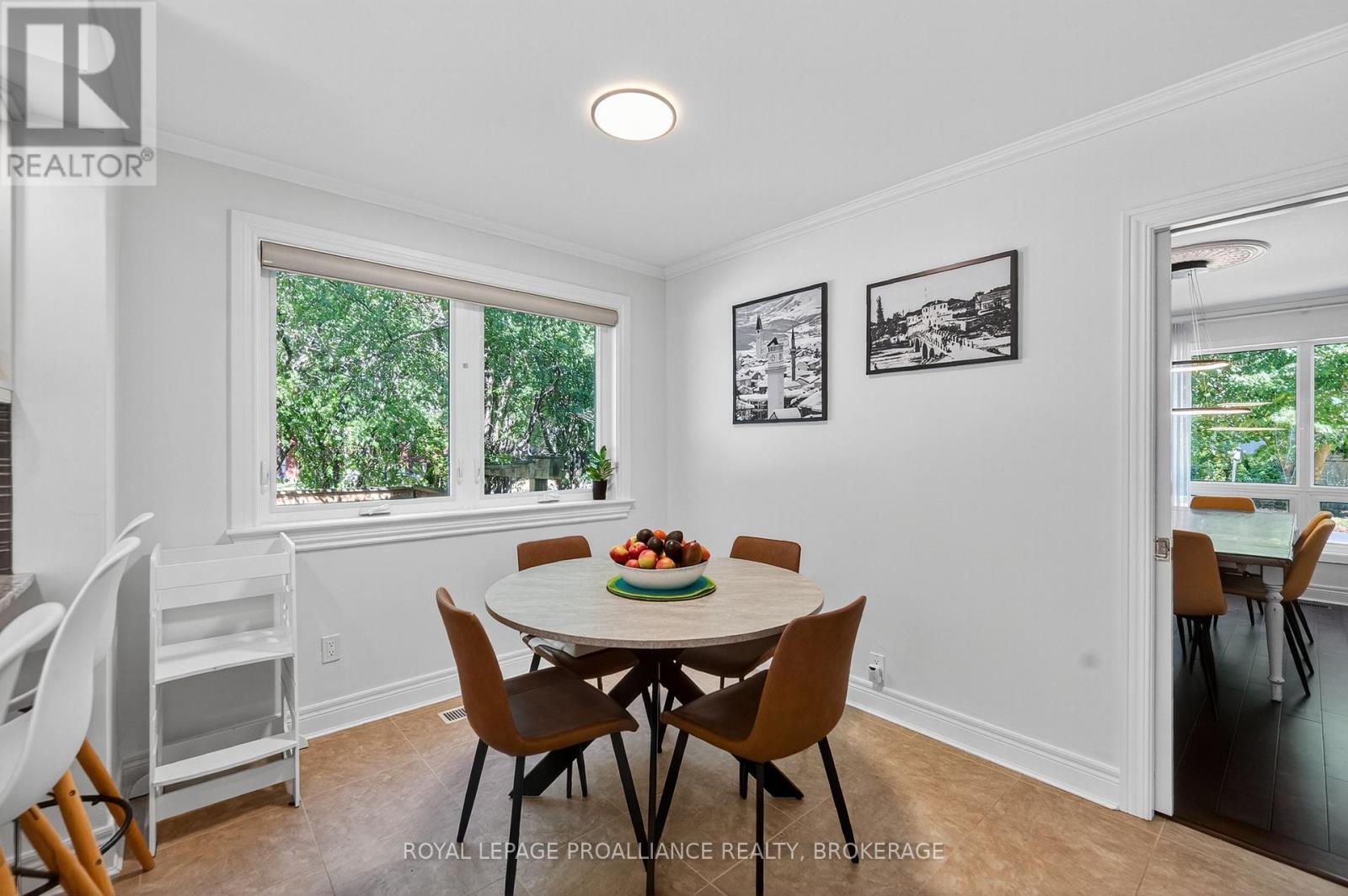 202 Alwington Place, Kingston, Ontario  K7L 4P8 - Photo 14 - X12442212