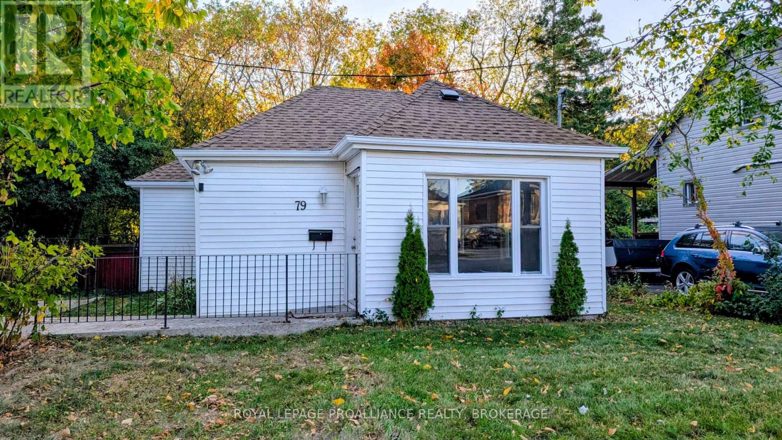 79 Mcdonald Avenue, Kingston, Ontario  K7M 1R2 - Photo 2 - X12442583