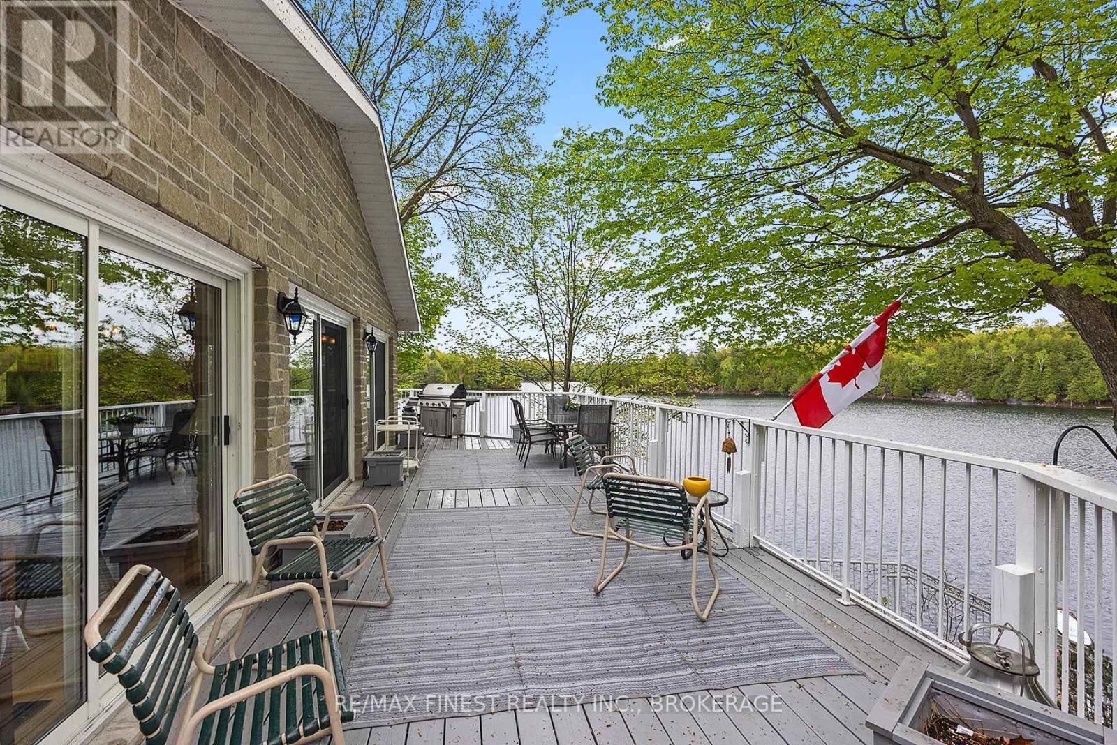 8126 Perth Road, South Frontenac, Ontario K0H 2L0 - Photo 23 - X12443582