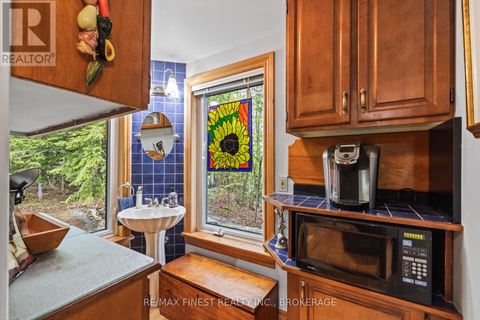 8126 Perth Road, South Frontenac, Ontario K0H 2L0 - Photo 36 - X12443582