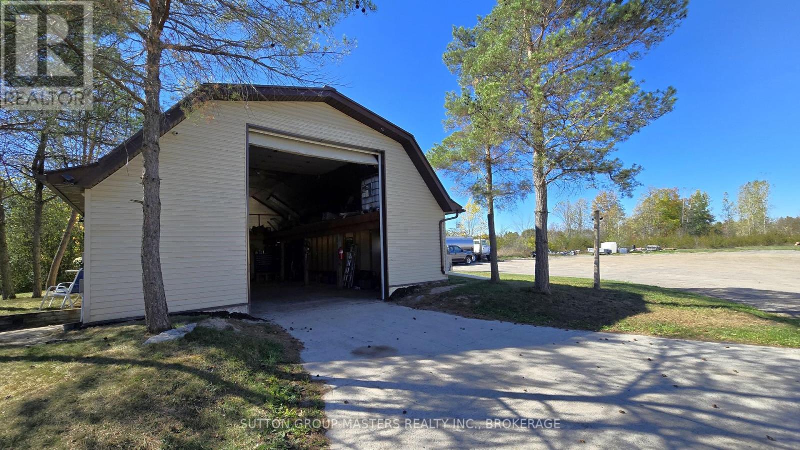 4404 Unity Road, Kingston, Ontario K0H 2H0 - Photo 39 - X12444430