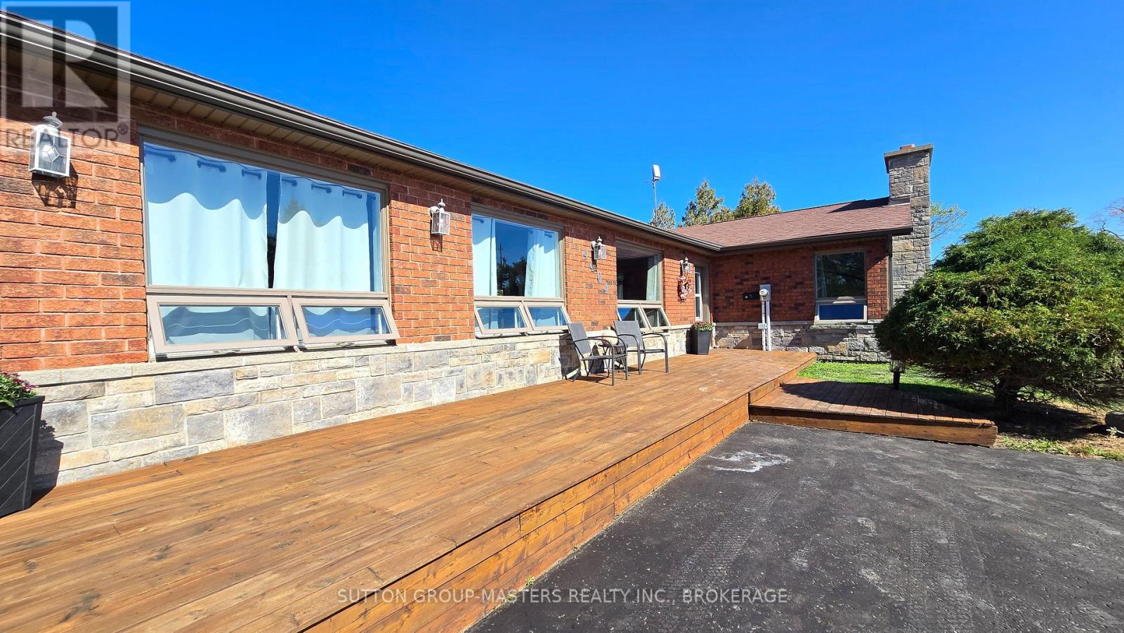 4404 Unity Road, Kingston, Ontario K0H 2H0 - Photo 5 - X12444430