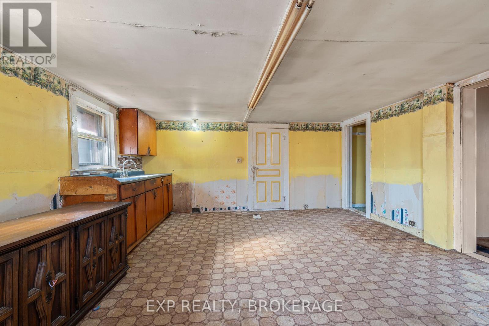 1619 County 2 Road, Front Of Yonge, Ontario  K0E 1R0 - Photo 11 - X12447435