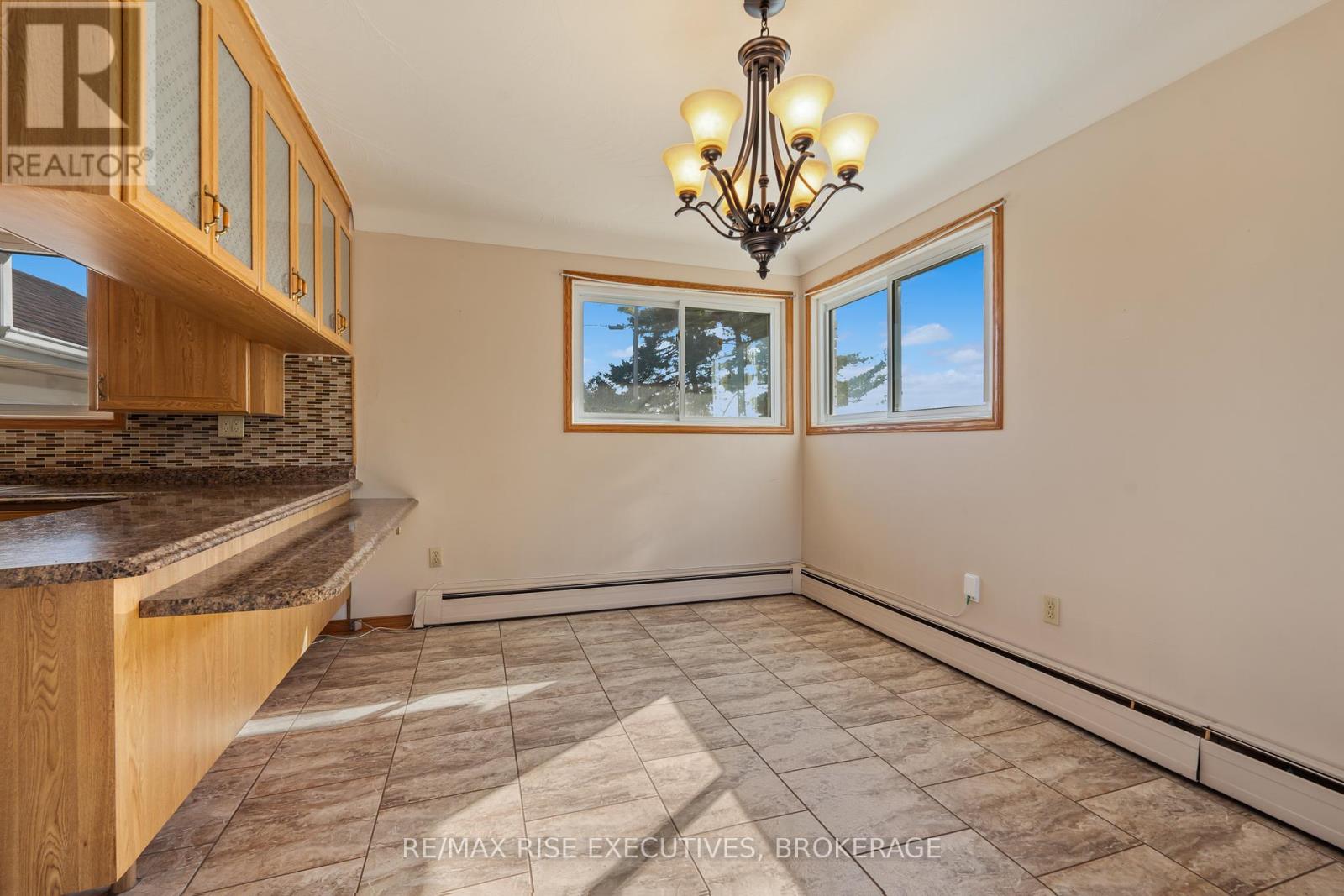 19 North Street, Loyalist, Ontario K0H 2H0 - Photo 7 - X12448093