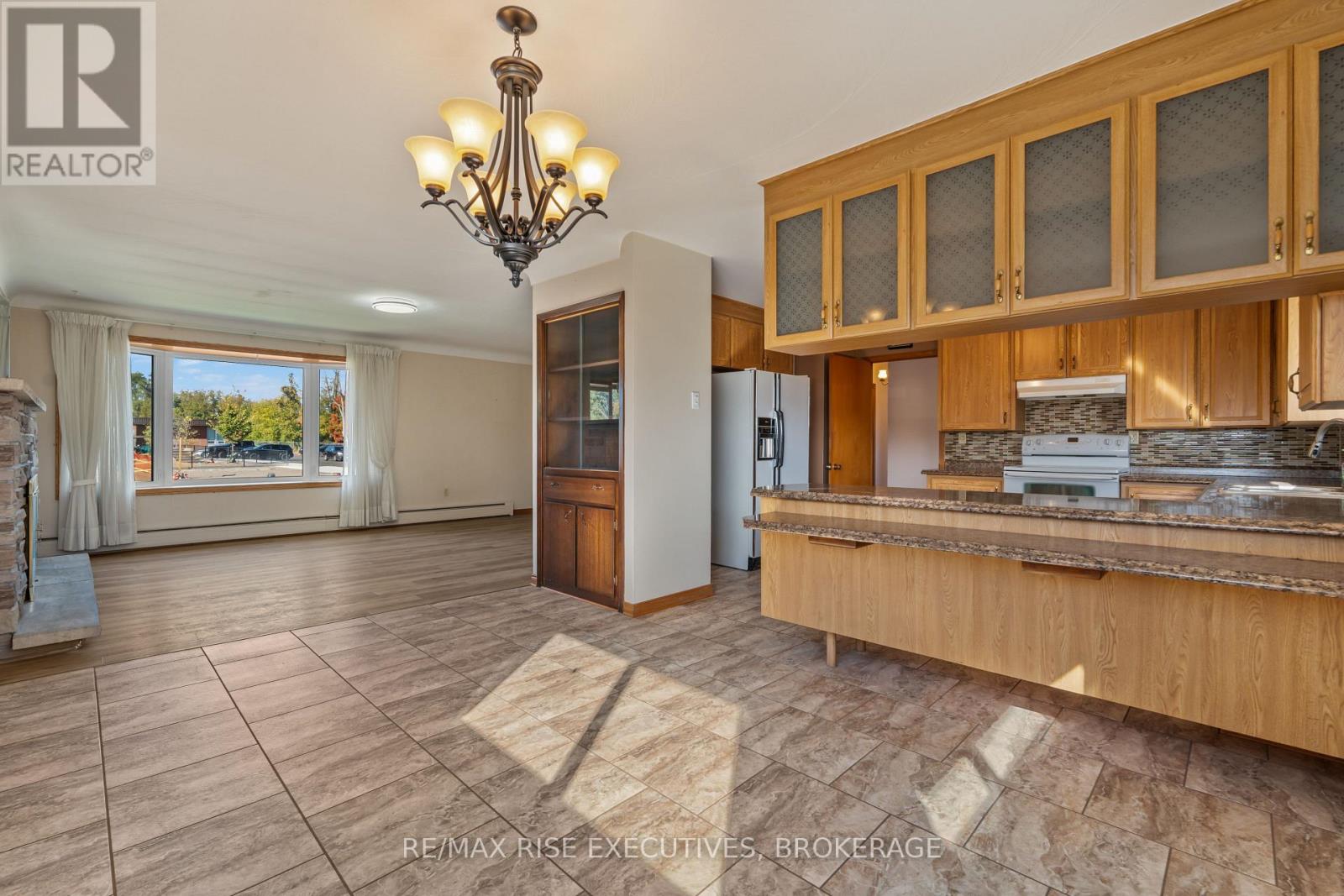 19 North Street, Loyalist, Ontario K0H 2H0 - Photo 8 - X12448093