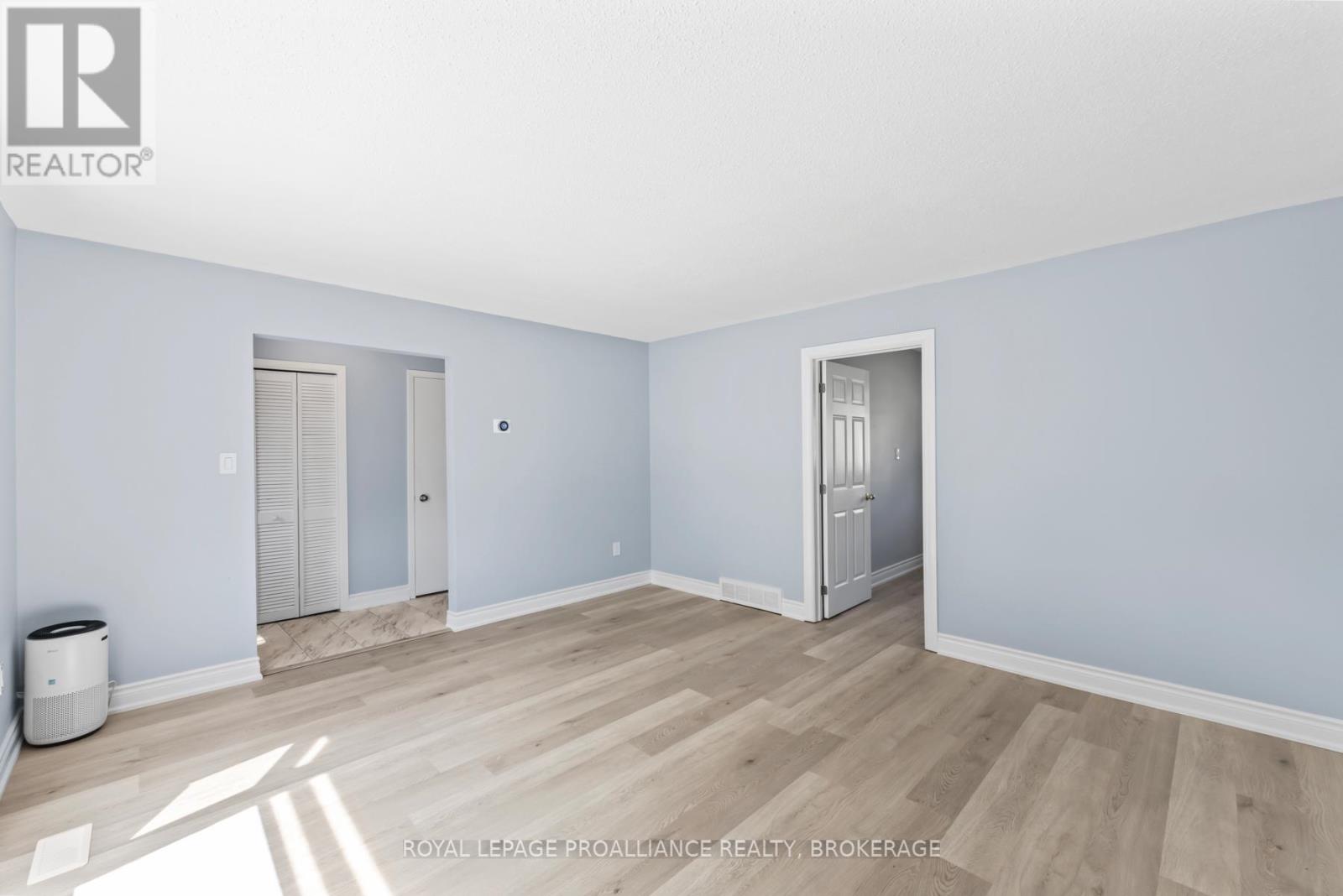 63 Old Oak Road, Kingston, Ontario K7M 6X2 - Photo 17 - X12448609