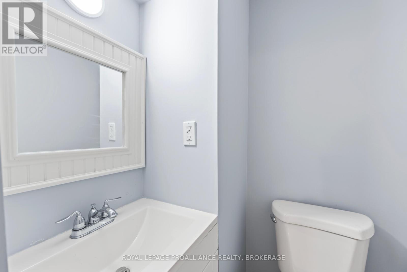 63 Old Oak Road, Kingston, Ontario K7M 6X2 - Photo 45 - X12448609