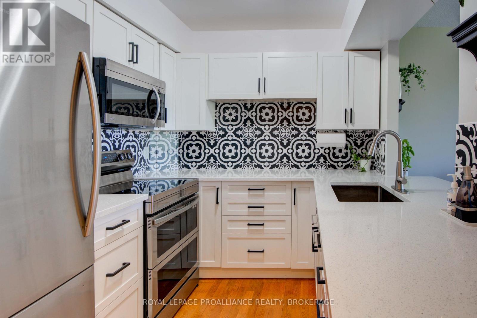 609 - 675 Davis Drive, Kingston, Ontario  K7M 8L5 - Photo 12 - X12449399