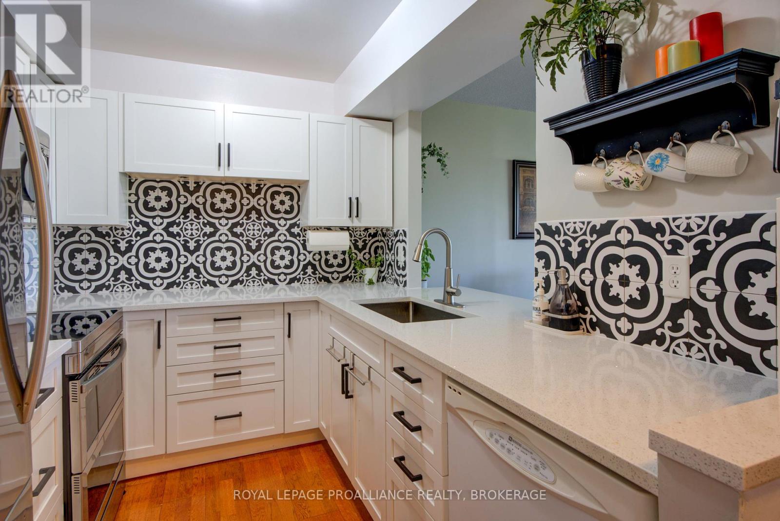 609 - 675 Davis Drive, Kingston, Ontario  K7M 8L5 - Photo 13 - X12449399