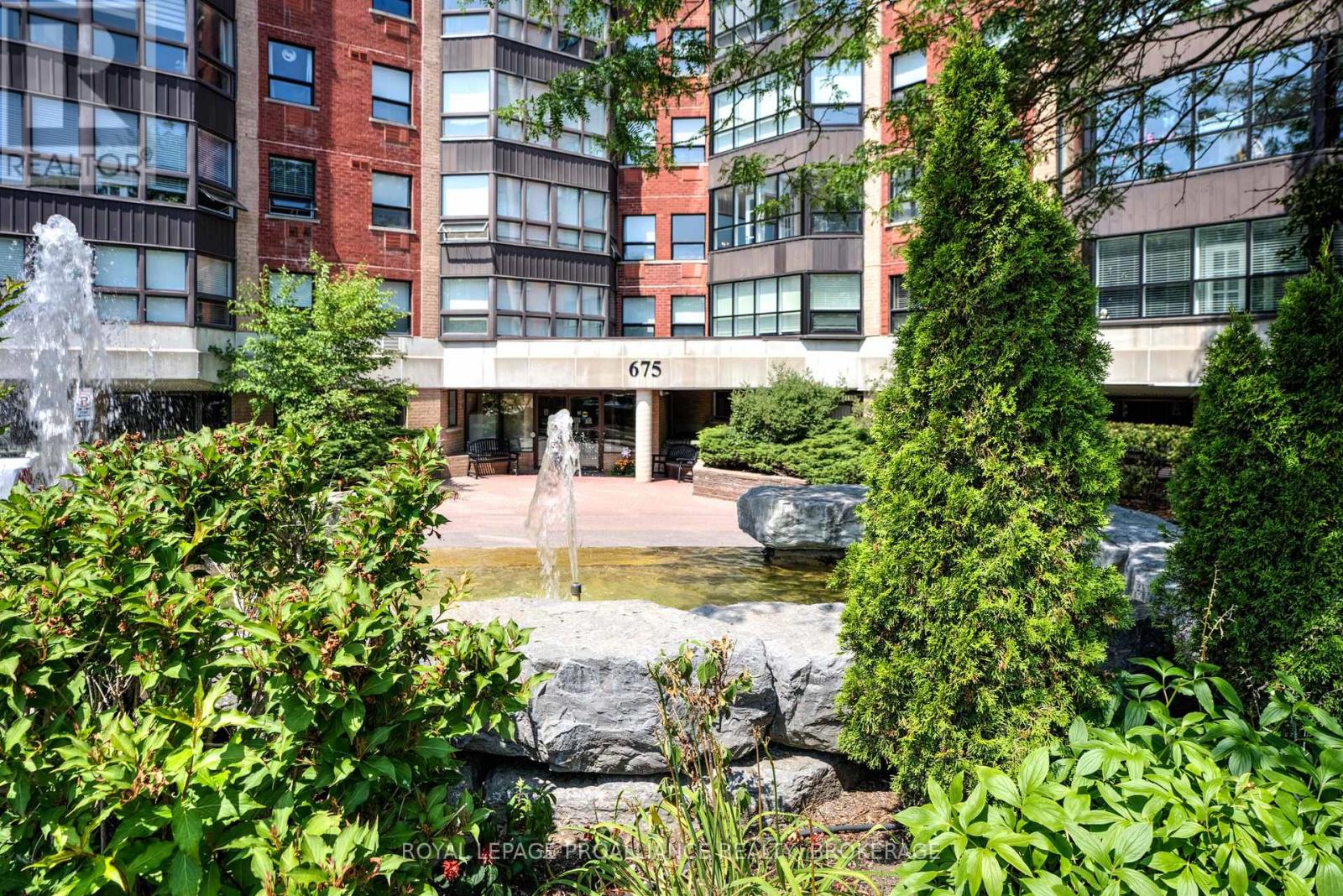 609 - 675 Davis Drive, Kingston, Ontario  K7M 8L5 - Photo 2 - X12449399