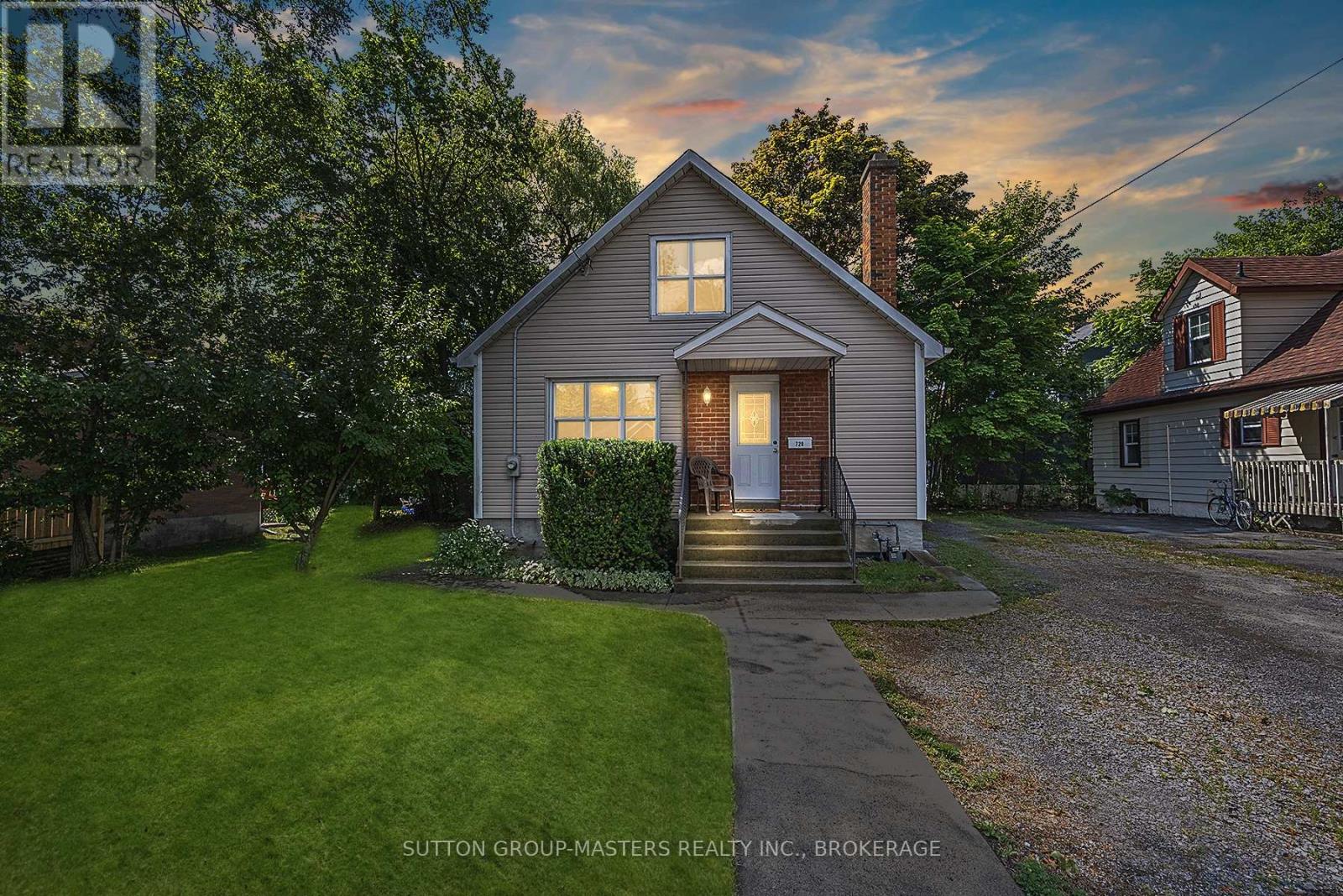 720 BROCK STREET, Kingston, Ontario