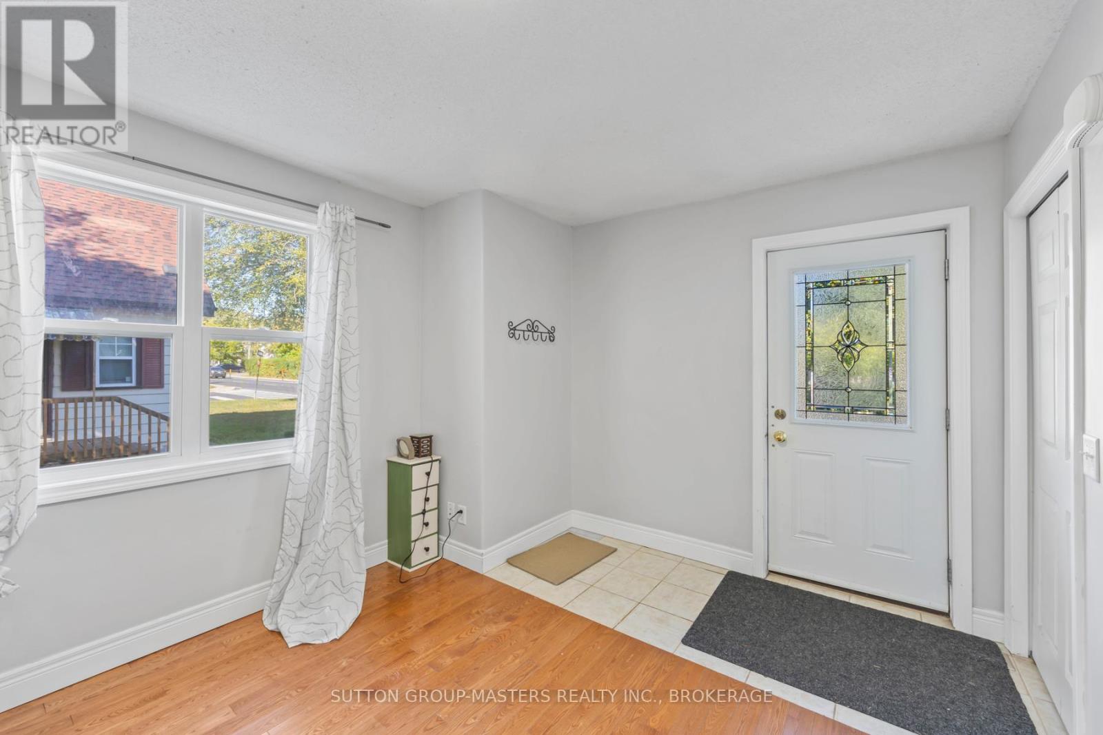 720 Brock Street, Kingston, Ontario K7L 1W2 - Photo 9 - X12449585