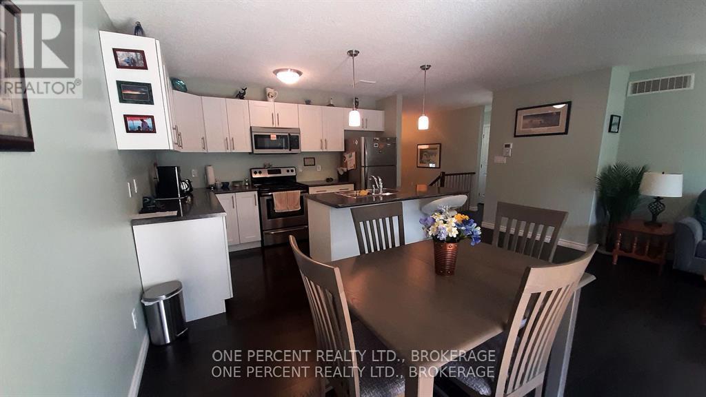 163 Greenhill Lane, Belleville, Ontario K8N 0C7 - Photo 10 - X12451141