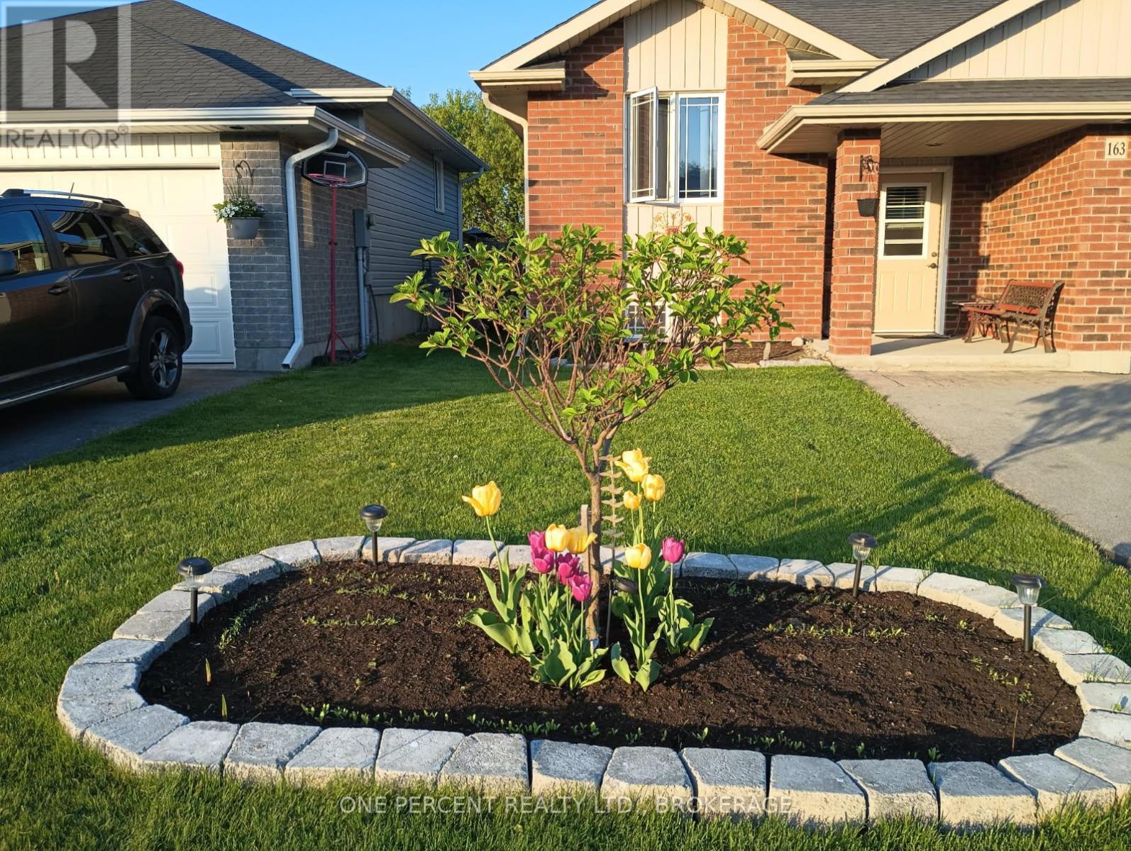 163 Greenhill Lane, Belleville, Ontario K8N 0C7 - Photo 5 - X12451141