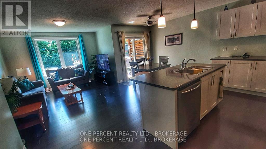 163 Greenhill Lane, Belleville, Ontario K8N 0C7 - Photo 9 - X12451141