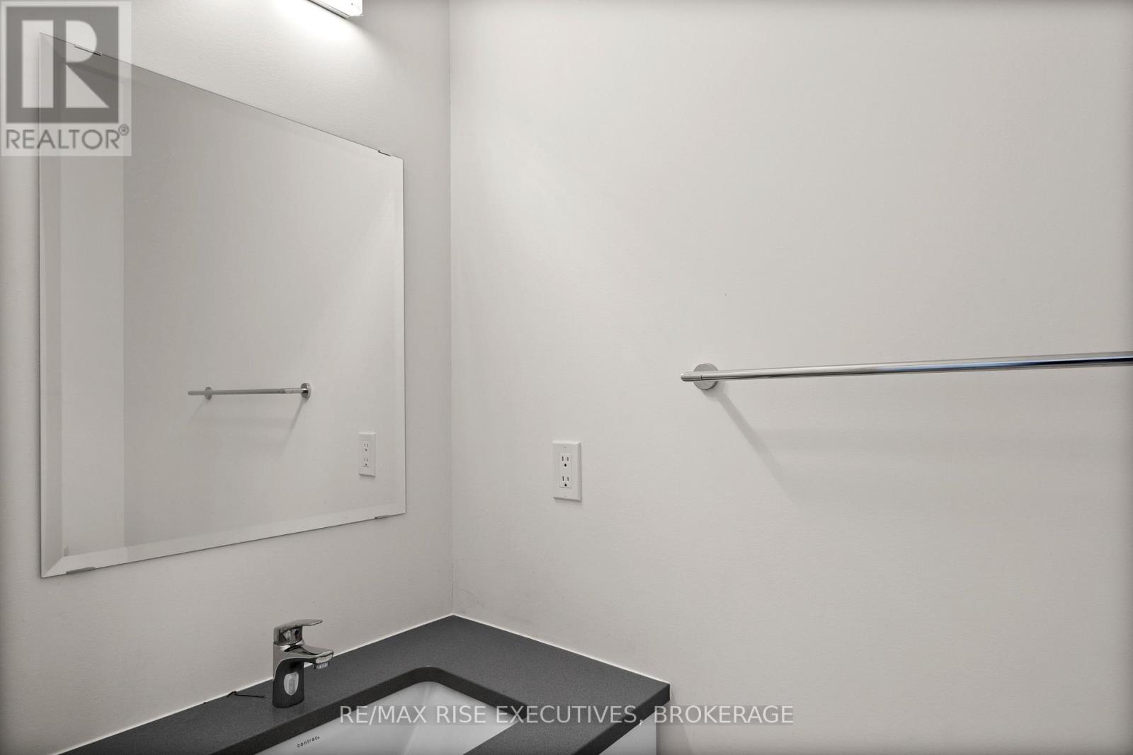 353 Buckthorn Drive, Kingston, Ontario K7P 0S1 - Photo 14 - X12452657