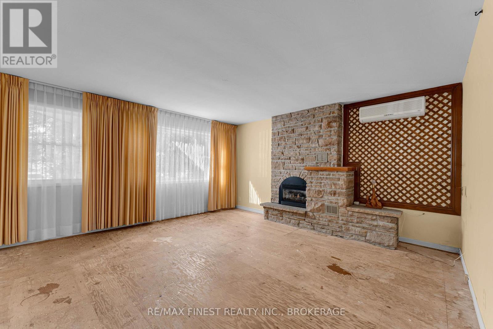 85 Holland Crescent, Kingston, Ontario  K7M 2V7 - Photo 13 - X12454129