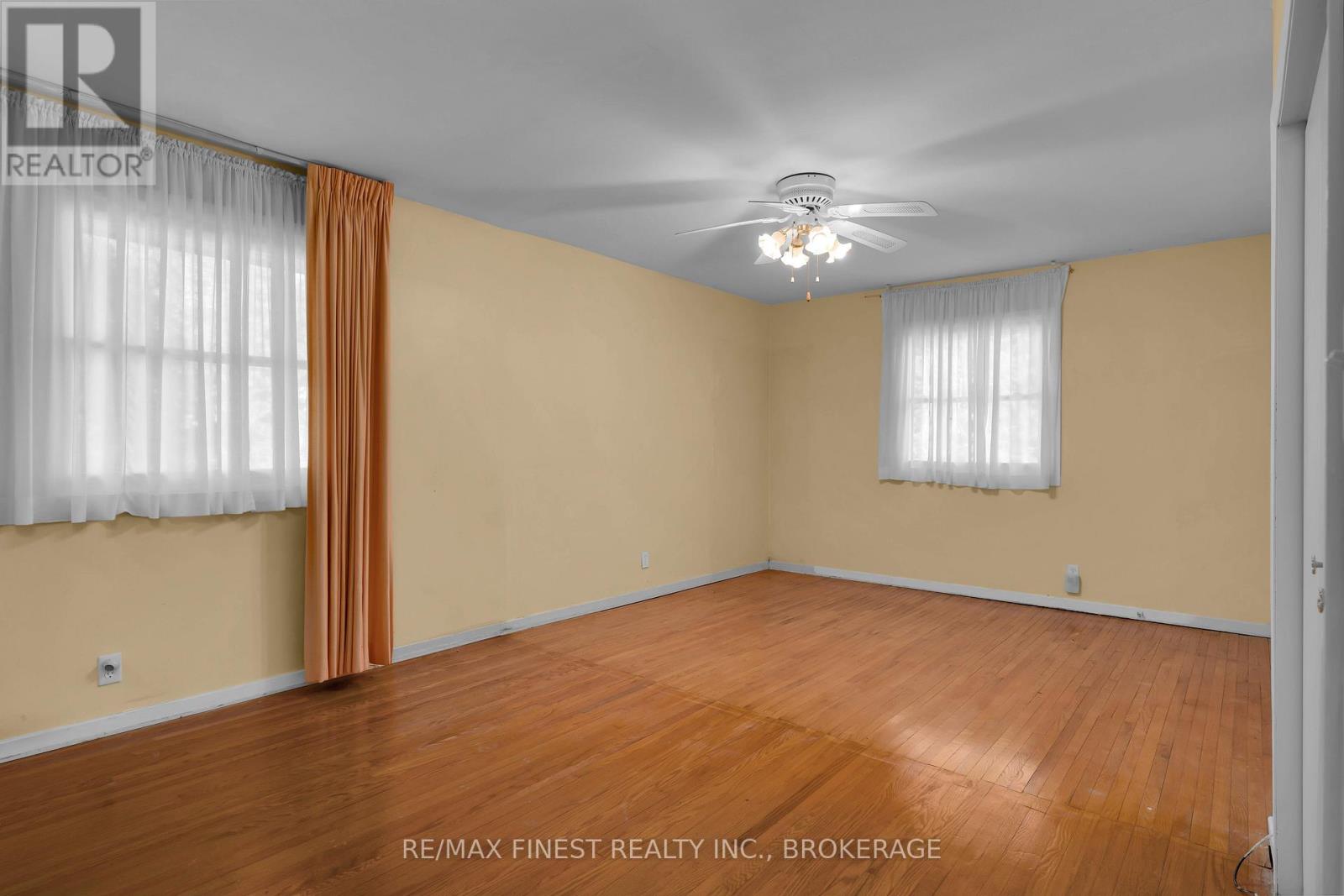 85 Holland Crescent, Kingston, Ontario  K7M 2V7 - Photo 15 - X12454129