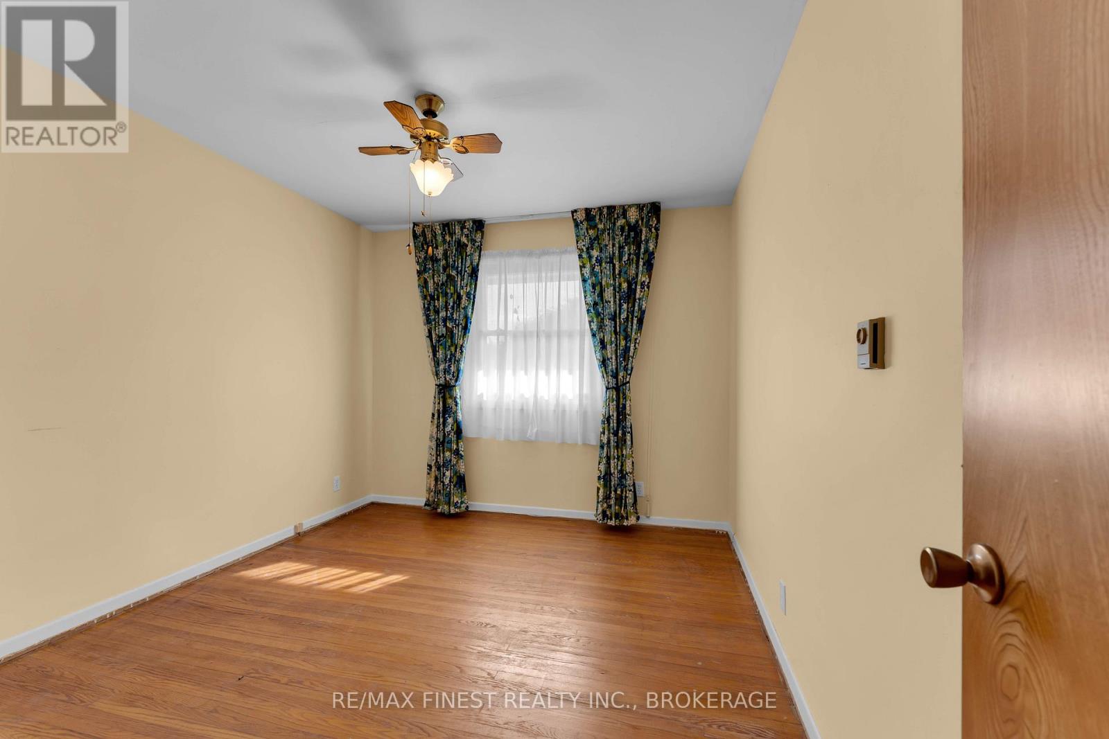 85 Holland Crescent, Kingston, Ontario  K7M 2V7 - Photo 23 - X12454129