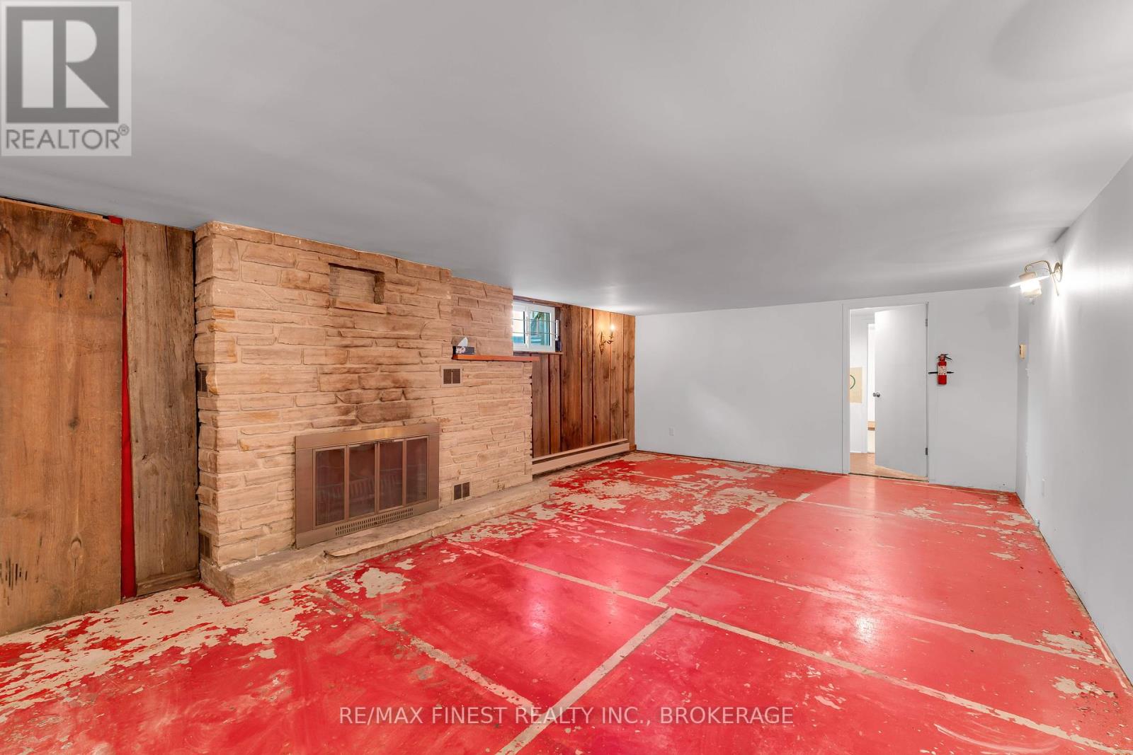 85 Holland Crescent, Kingston, Ontario  K7M 2V7 - Photo 32 - X12454129