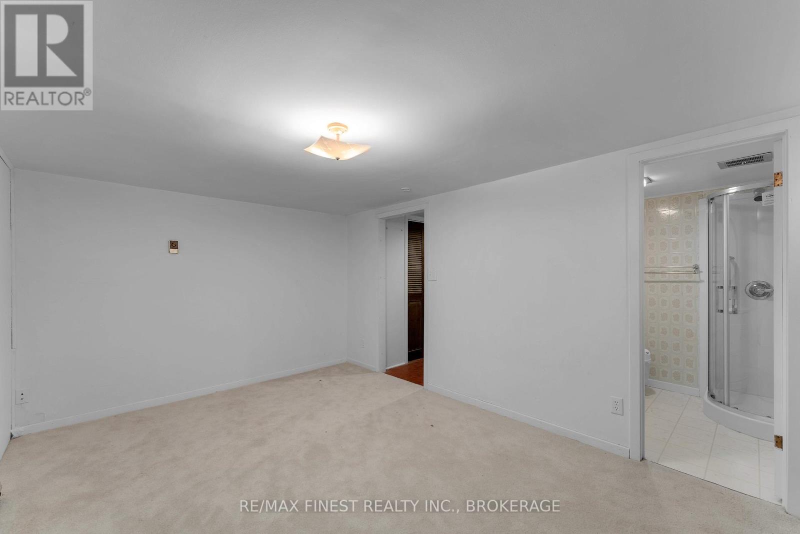 85 Holland Crescent, Kingston, Ontario  K7M 2V7 - Photo 38 - X12454129