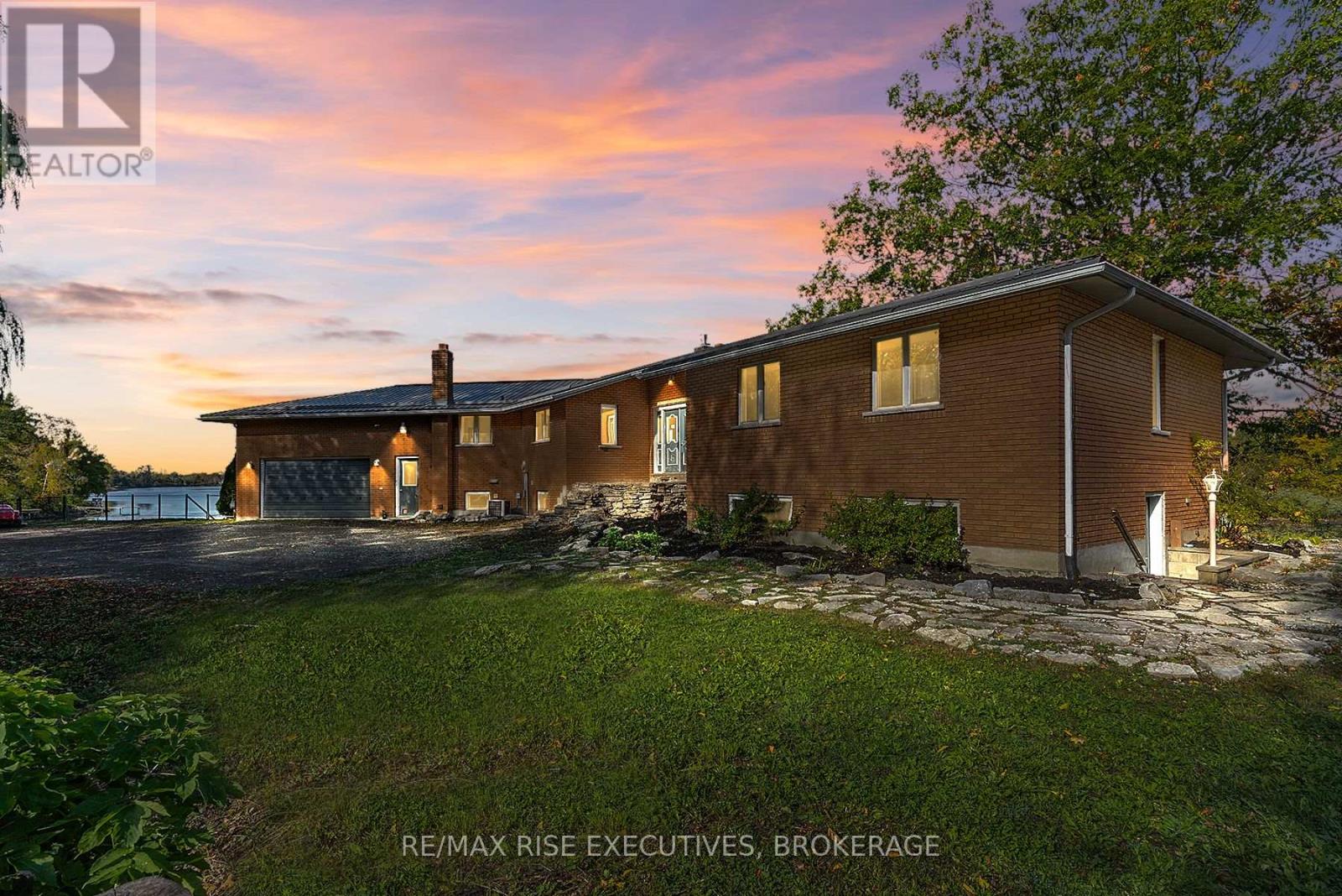 71 RIVER ROAD W, Greater Napanee, Ontario