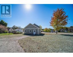 213 BELLEVILLE ROAD, Greater Napanee, Ontario