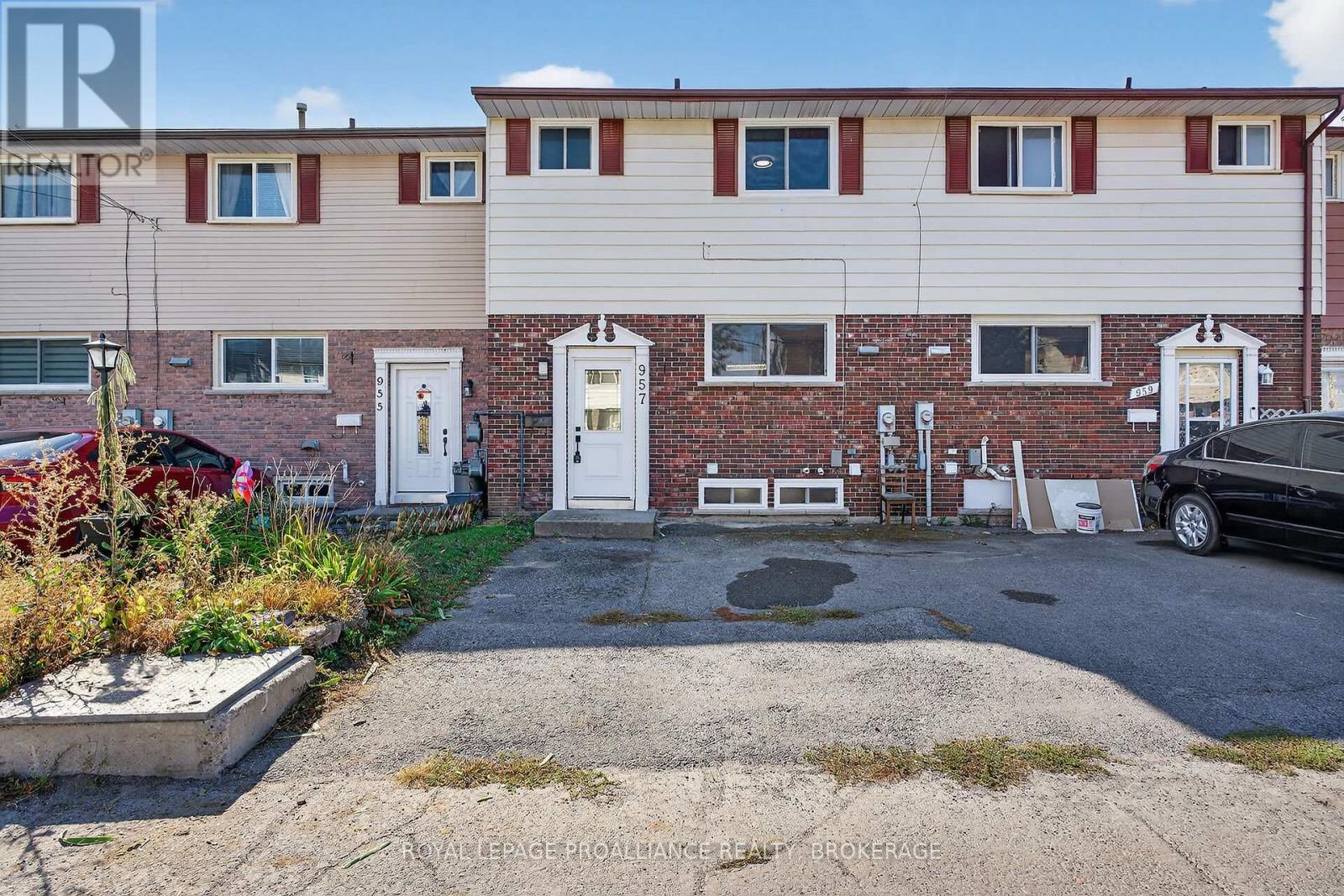 957 OAKVIEW AVENUE, Kingston, Ontario