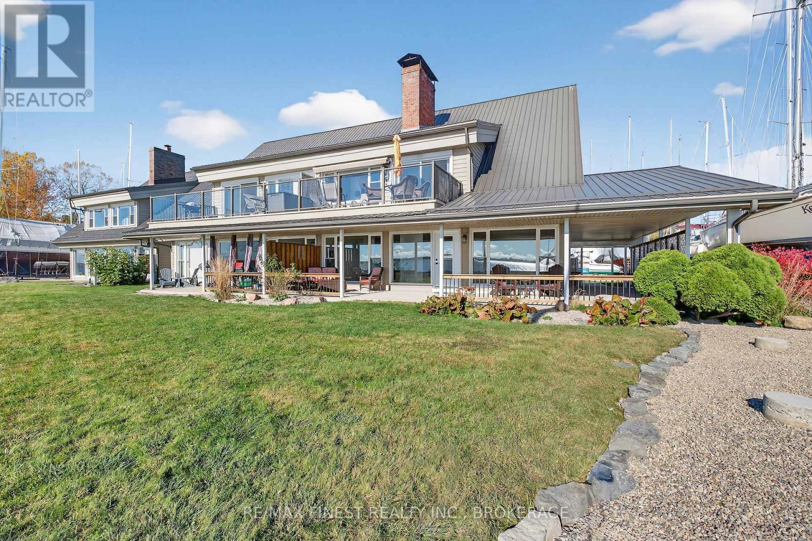 110 BAYSHORE DRIVE, Loyalist, Ontario