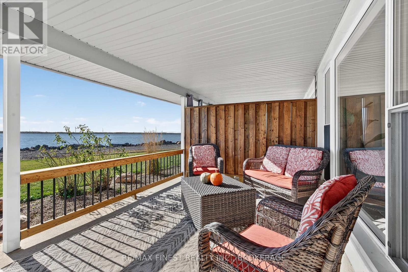 103 - 110 Bayshore Drive, Loyalist, Ontario K0H 1G0 - Photo 39 - X12502896