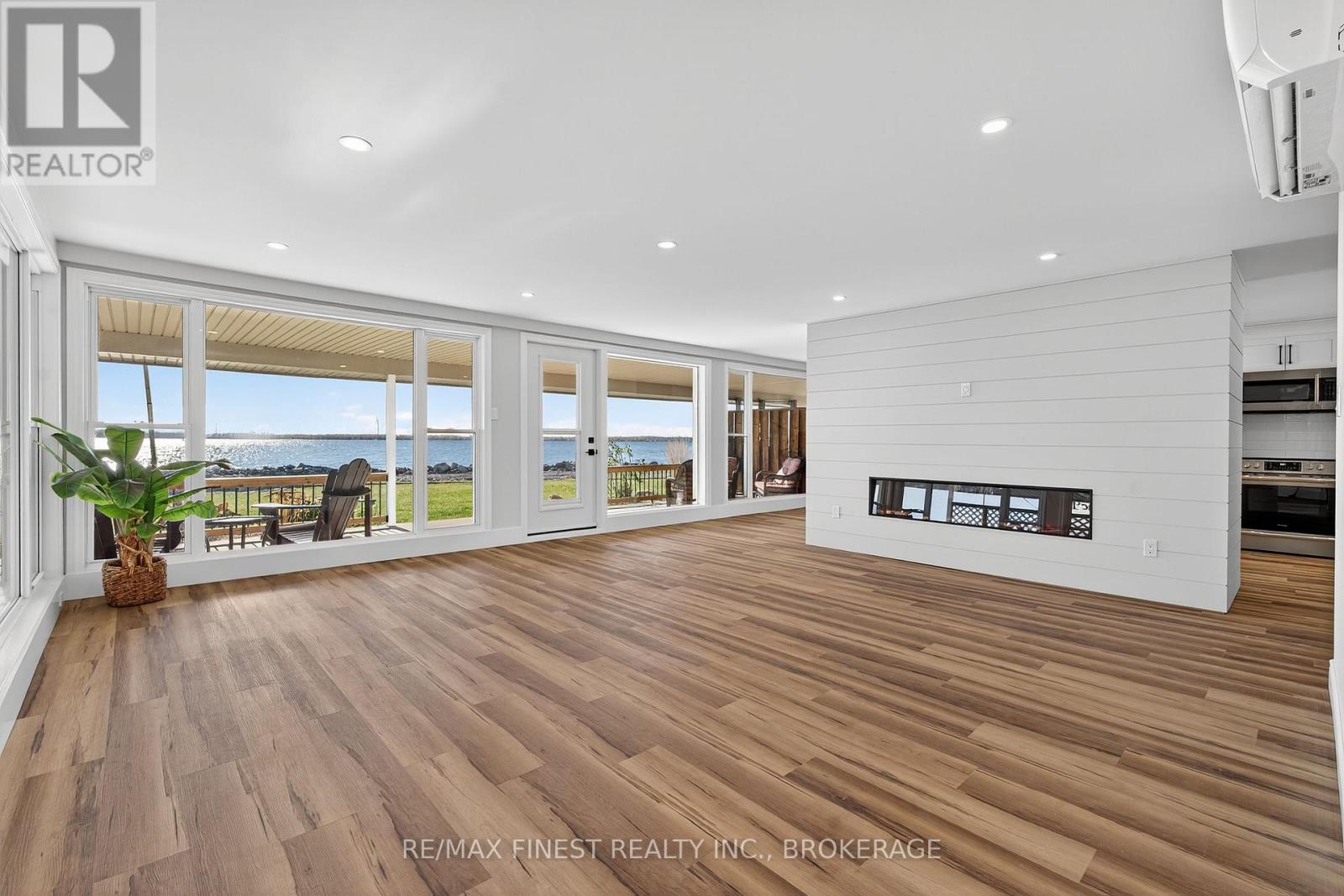 103 - 110 Bayshore Drive, Loyalist, Ontario K0H 1G0 - Photo 8 - X12502896