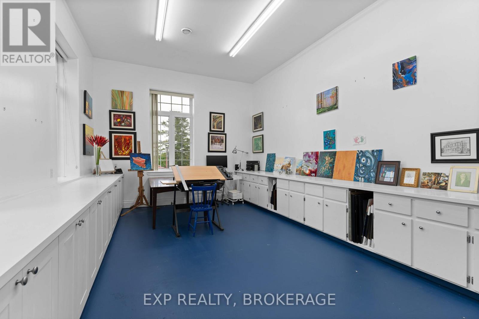 11 Cross Street, Loyalist, Ontario K0H 2H0 - Photo 33 - X12506900