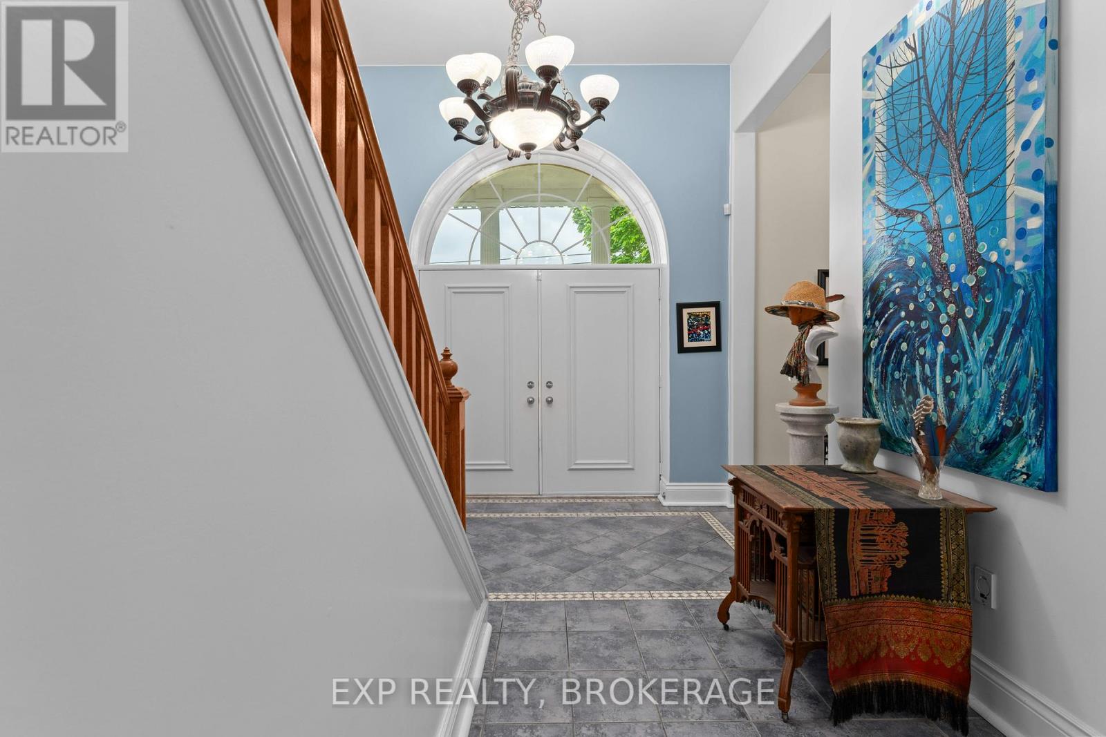 11 Cross Street, Loyalist, Ontario K0H 2H0 - Photo 5 - X12506900